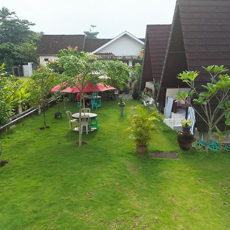 D' Carasti Bungalow Masbagik Luaran gambar