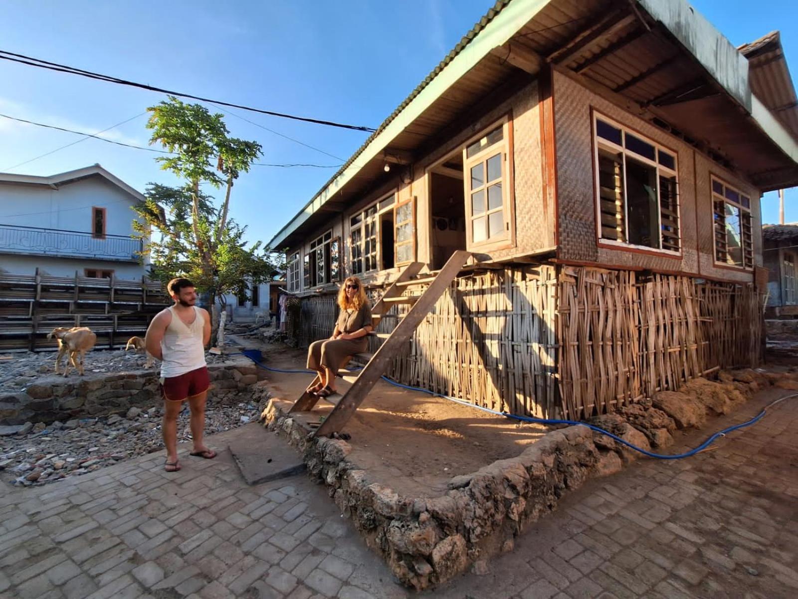 D' Carasti Bungalow Masbagik Luaran gambar