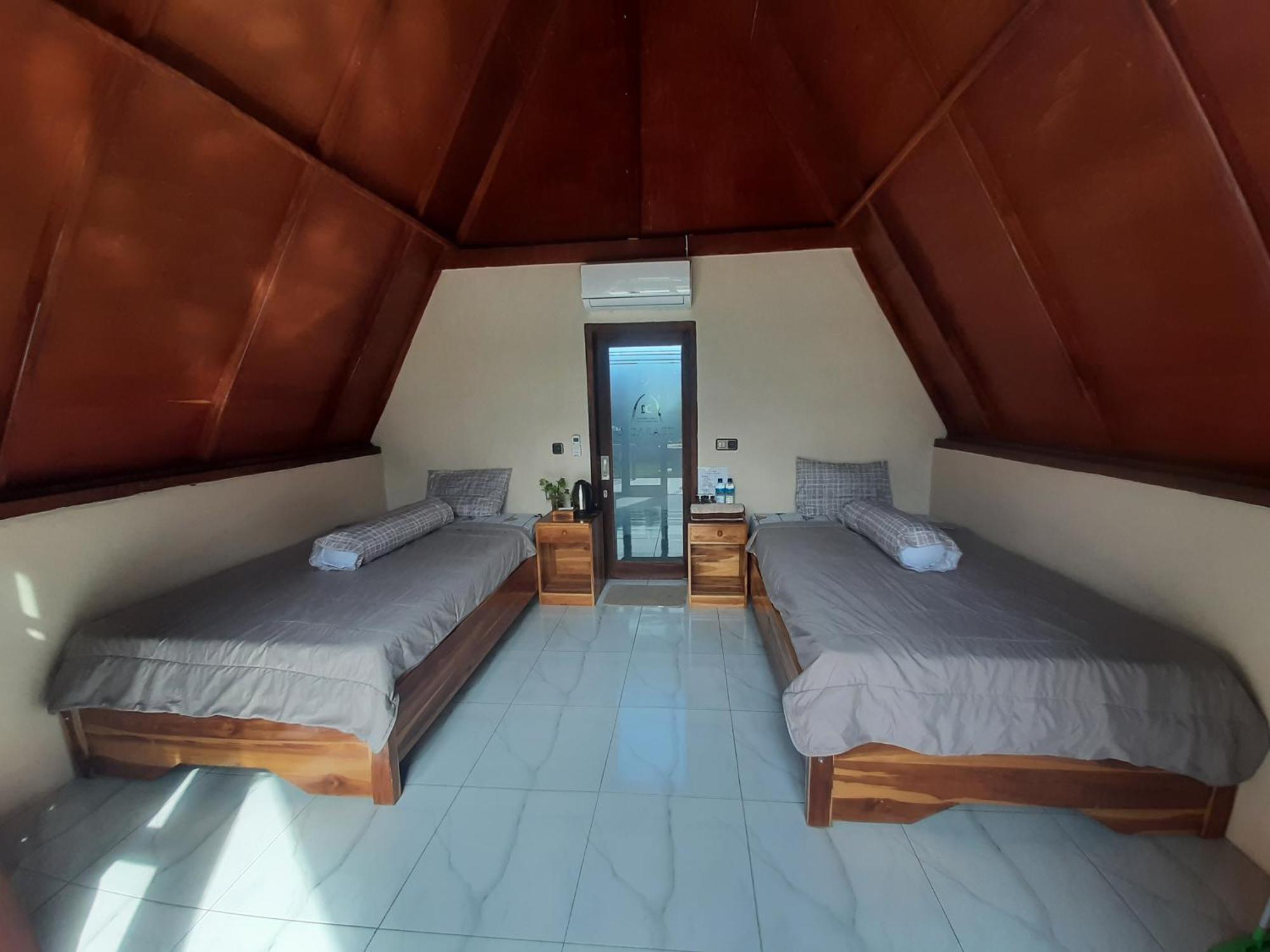 D' Carasti Bungalow Masbagik Bilik gambar